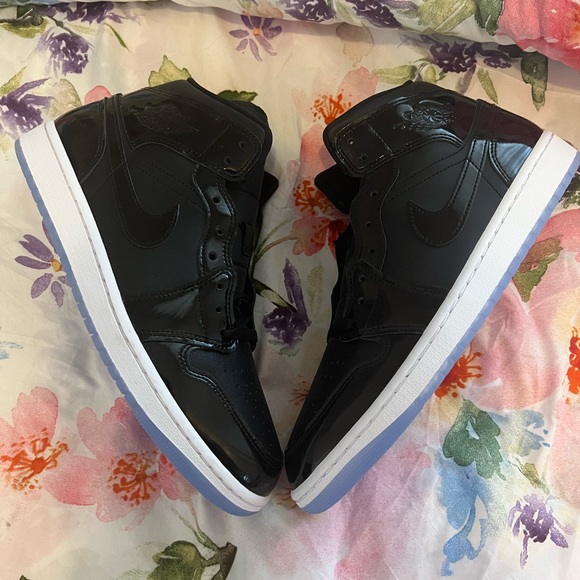 Air Jordan 1 Mid SE ‘Space Jam’ - Picture 5 of 6